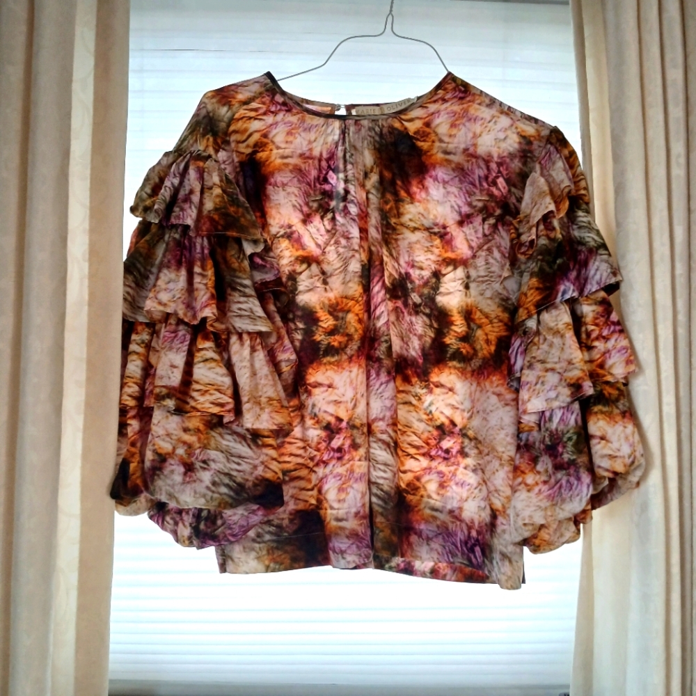 MARIE OLIVER silk top size medium. Worn once.